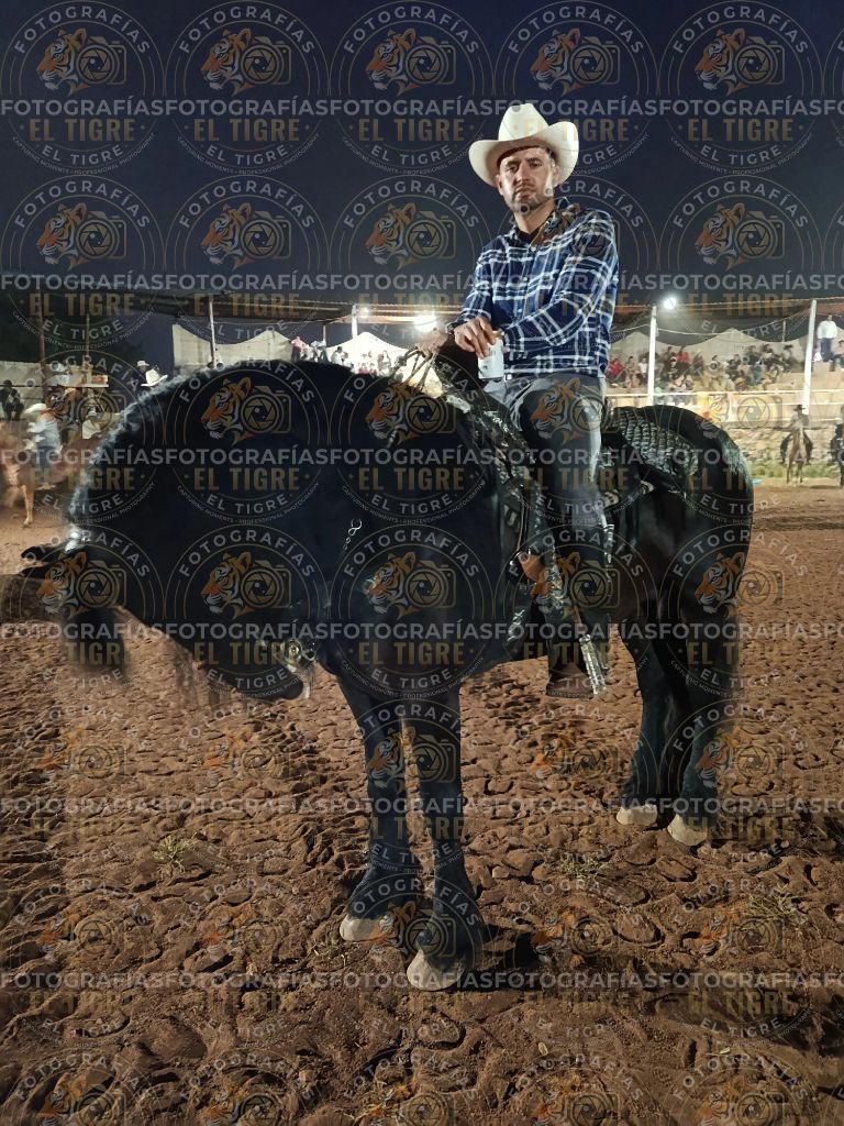 Jinete en las fiestas de San Pedro Lagunillas